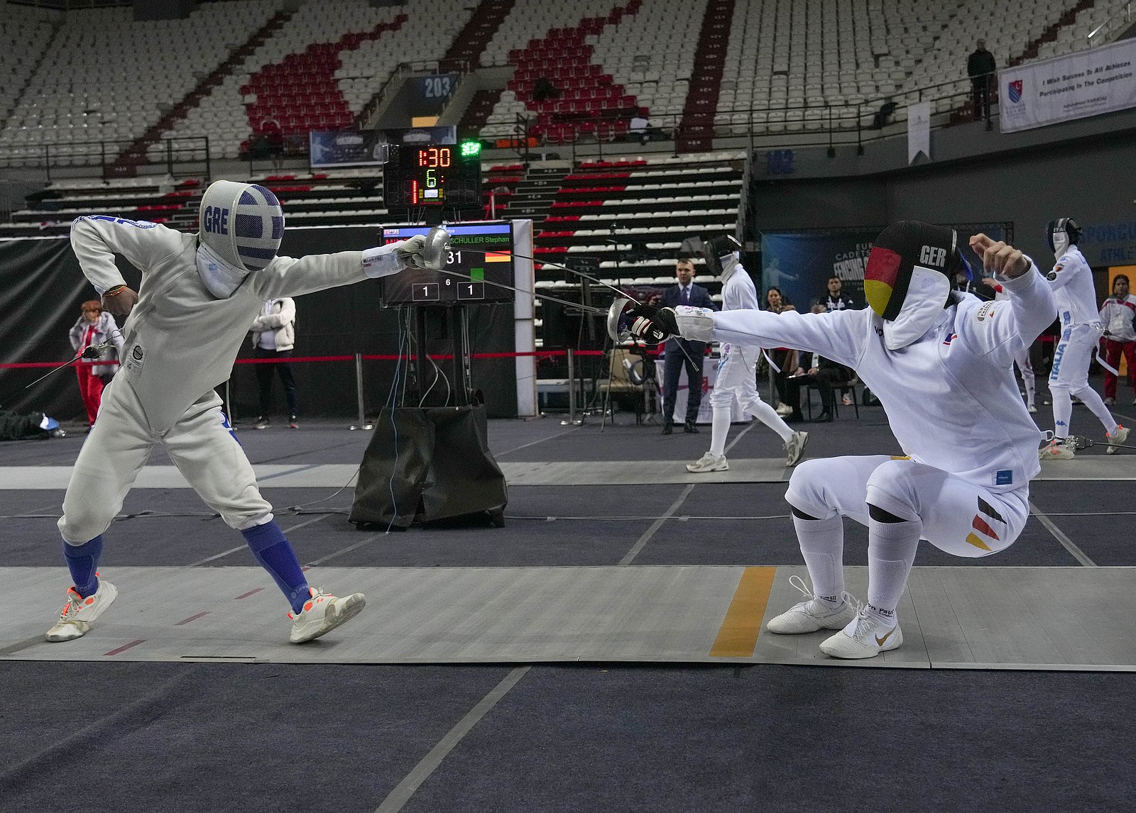 {m.alternative -> f:or(alternative: capTitle -> f:or(alternative: newsItem.title))}