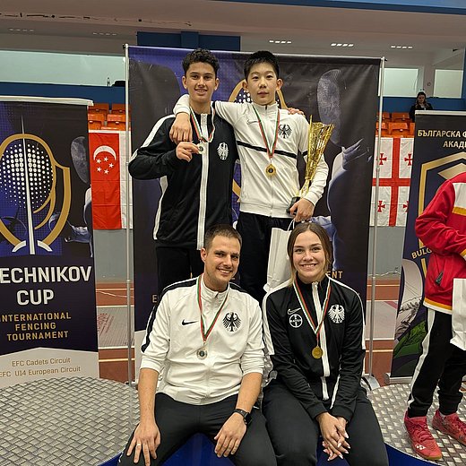 {m.alternative -> f:or(alternative: capTitle -> f:or(alternative: newsItem.title))}