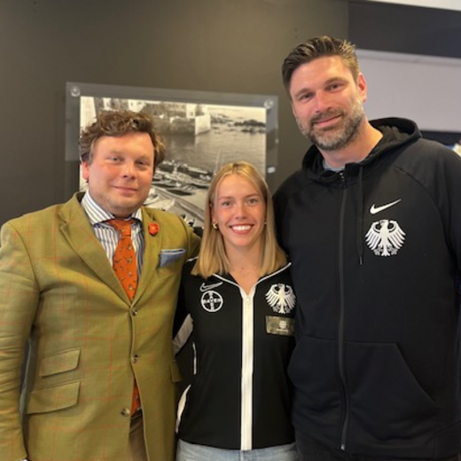 {m.alternative -> f:or(alternative: capTitle -> f:or(alternative: newsItem.title))}