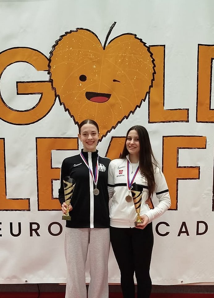 {m.alternative -> f:or(alternative: capTitle -> f:or(alternative: newsItem.title))}