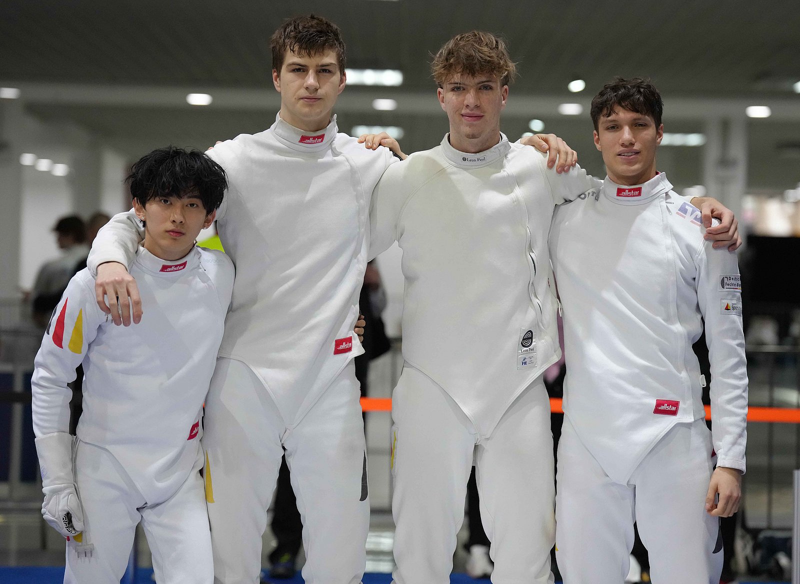 {m.alternative -> f:or(alternative: capTitle -> f:or(alternative: newsItem.title))}